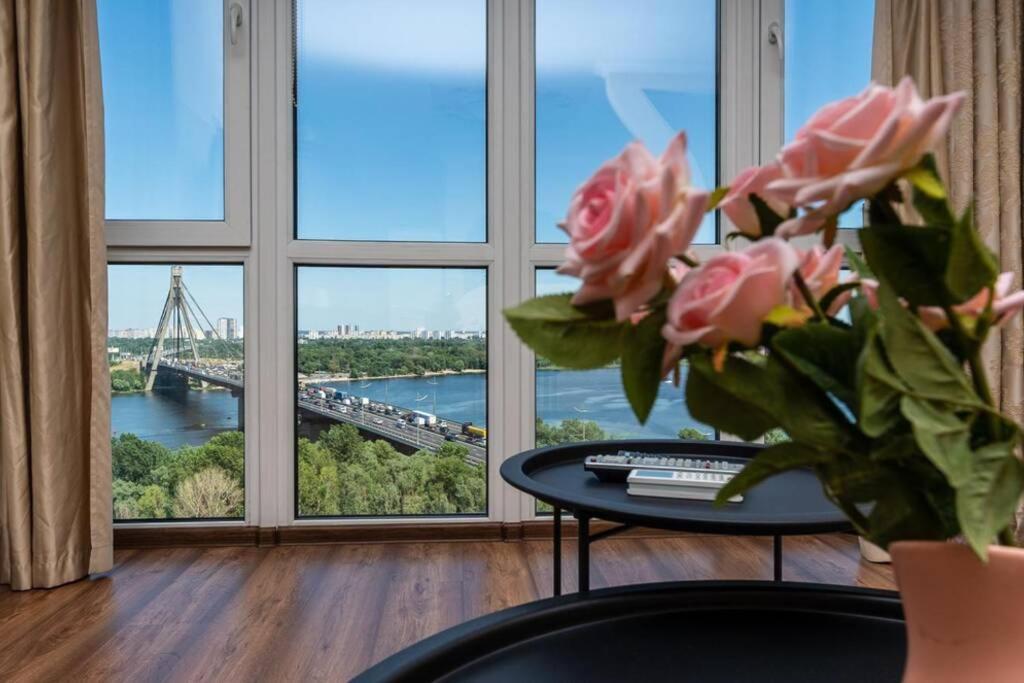 Apartments With Crazy Panoramic View Of The Dniepr Kiev Exterior foto